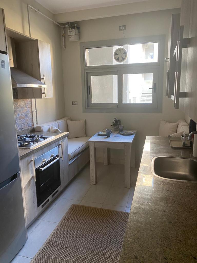 Village Gate High Garden Apartment *
